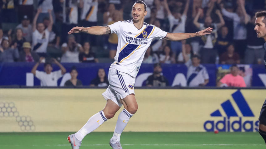 Небольшой итальянский клуб уверяет, что Ибрагимович присоединится к ним