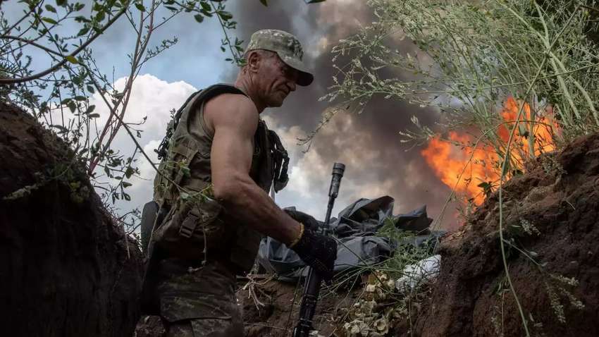 Росіяни побудували фальшиві окопи на фронті: яка їх мета