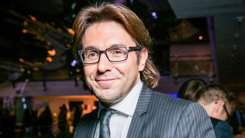 У РФ сфотографували сина відомого ведучого в РФ, якого ховали від публіки У РФ сфотографували сина відомого ведучого в РФ, якого ховали від публіки