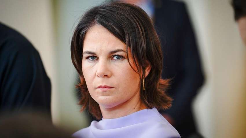 Германия планирует сделать решительный шаг в отношении российских дипломатов Германия планирует сделать решительный шаг в отношении российских дипломатов