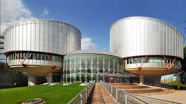 ЄСПЛ визнав, що люстрація в Україні порушила права звільнених чиновників