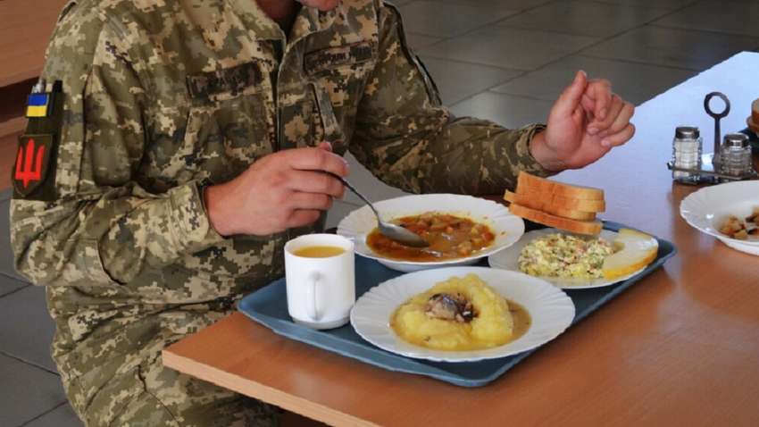 Міноборони України визначило нові стандарти калорійності харчування військових Міноборони України визначило нові стандарти калорійності харчування військових