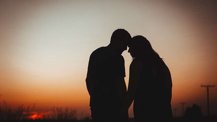 Романтика в браке: почему супружеским парам важно ходить на свидание