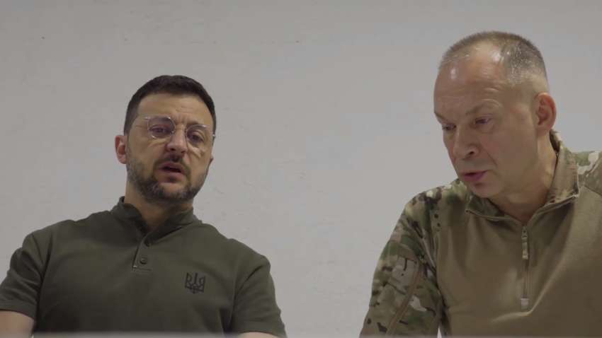 Зеленский на границе с Россией: это первый такой визит с начала наступления