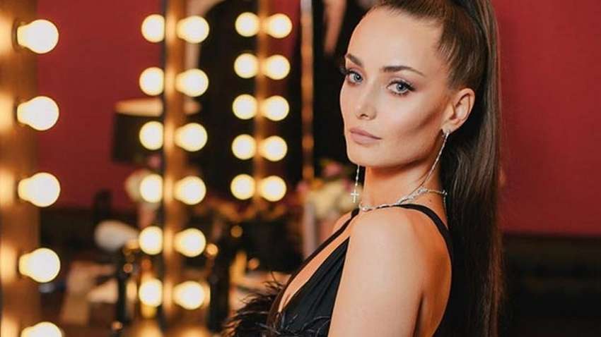 Зірка «Кріпосної» прокоментувала роман з відомим телеведучим