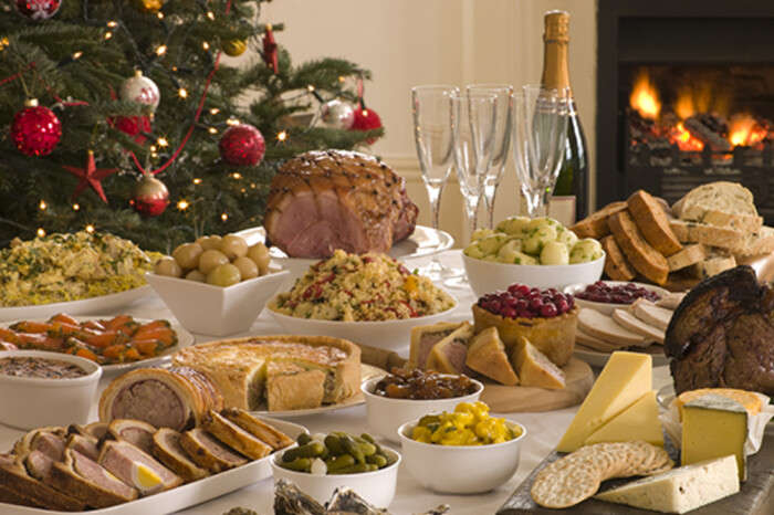 Эксперты посчитали, сколько в этом году будет стоить новогодний стол Эксперты посчитали, сколько в этом году будет стоить новогодний стол