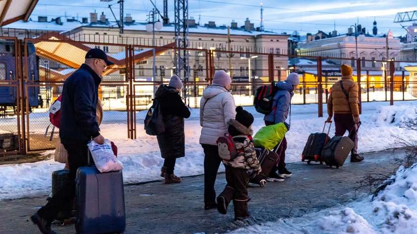 Украинцы не хотят возвращаться на Родину: социолог ответила, может ли измениться ситуация Украинцы не хотят возвращаться на Родину: социолог ответила, может ли измениться ситуация