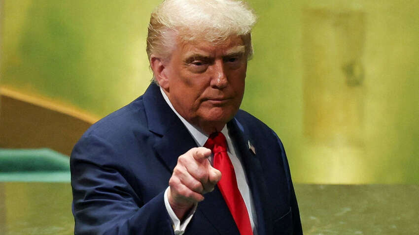 Трамп як ніколи близький, щоб зупинити всю підтримку України, включно зі зброєю: деталі