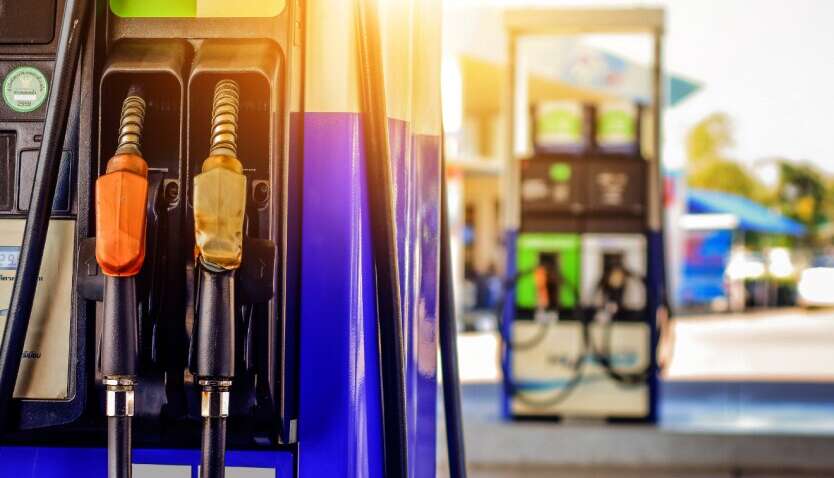 Можна втратити права або заплатити до 10 тисяч штрафу: що важливо знати водіям перед заїздом на АЗС