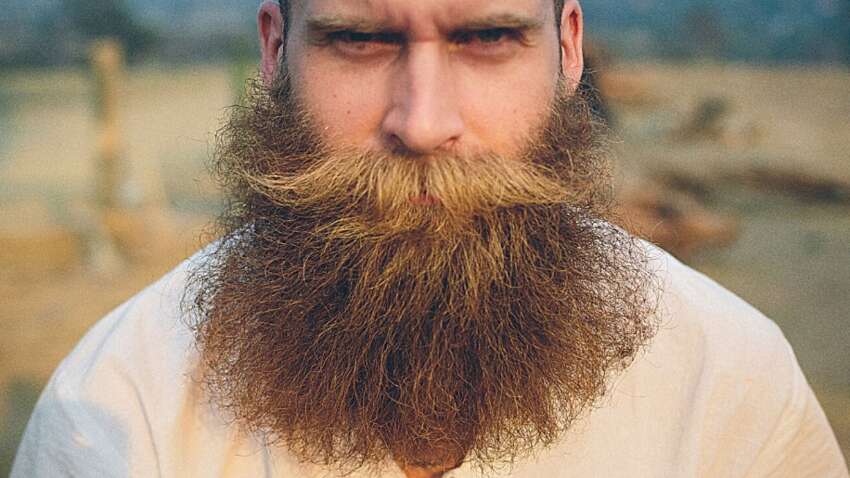 Мужчина 20 лет отращивал бороду, а потом сбрил ее: как он выглядит Мужчина 20 лет отращивал бороду, а потом сбрил ее: как он выглядит