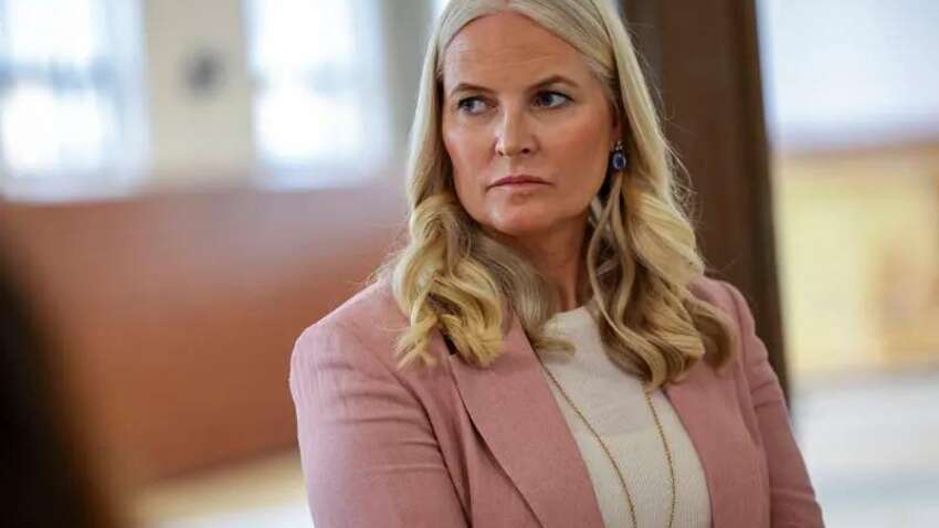 Скандал в норвежской монархии: новые файлы Эпштейна разоблачили ложь кронпринцессы Мэтте-Марит