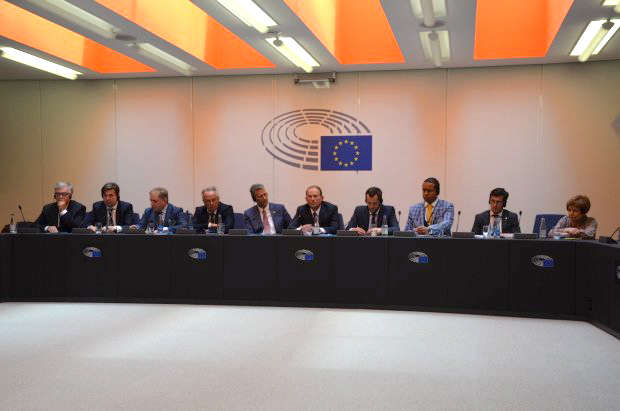 Путін привітав залучення Медведчуком депутатів Європарламенту до реалізації мирного плану