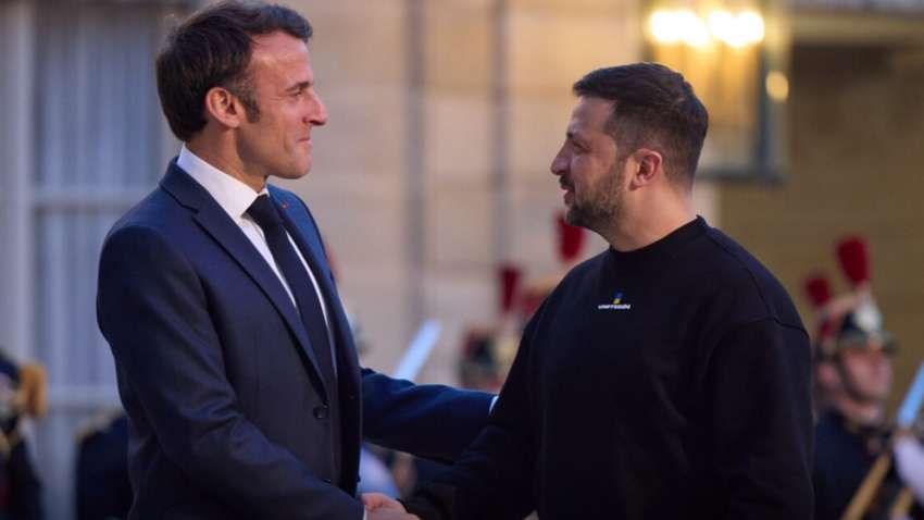  Радіостанція у Франції потрапила в скандал, назвавши турне Зеленського "шапіто"