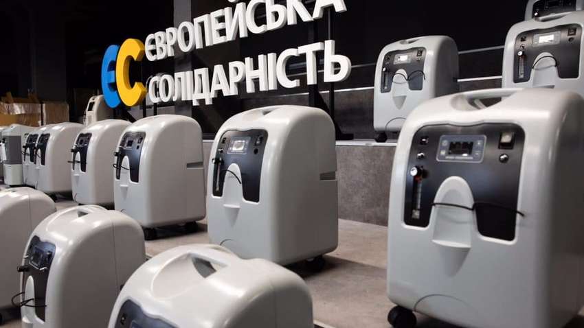 Год пандемии: более 200 украинских больниц получили помощь от Фонда Порошенко