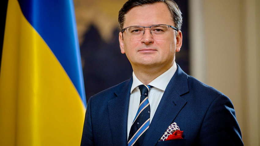 Европейские дипломаты подхватили флешмоб Кулебы со словами гимна Украины