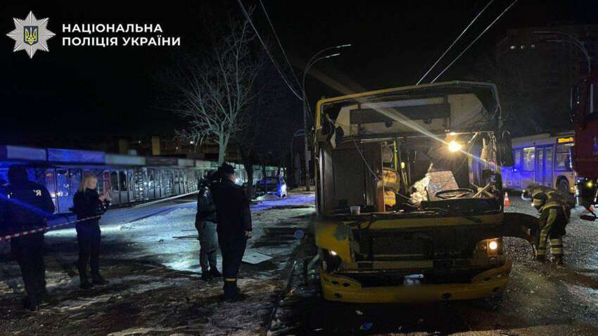 У столичному автобусі прогримів вибух: у поліції повідомили деталі інциденту  