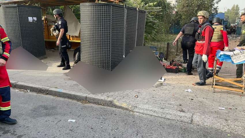 Окупанти обстріляли центр Херсона: є загиблі та поранені