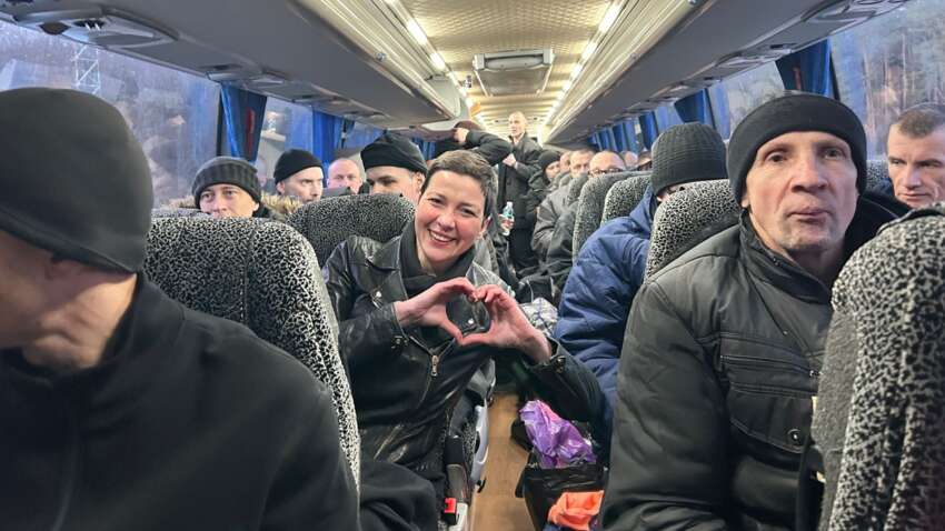 114 цивільних — на волі: Україна повернула з Білорусі українців та білоруських політв’язнів 114 цивільних — на волі: Україна повернула з Білорусі українців та білоруських політв’язнів