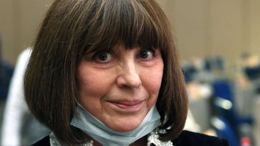 Акторка з "Кавказької полонянки" зробила божевільну заяву про захист Донбасу РФ Акторка з "Кавказької полонянки" зробила божевільну заяву про захист Донбасу РФ