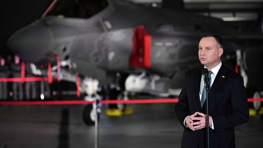 Польша сделала новое заявление об истребителях для Украины
