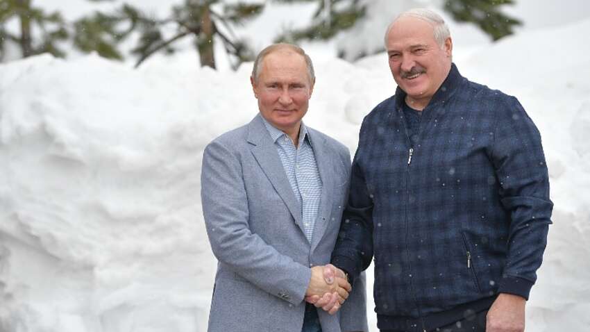 «Путин готовит ловушку через Беларусь»: Арестович раскрыл детали опасного сценария «Путин готовит ловушку через Беларусь»: Арестович раскрыл детали опасного сценария