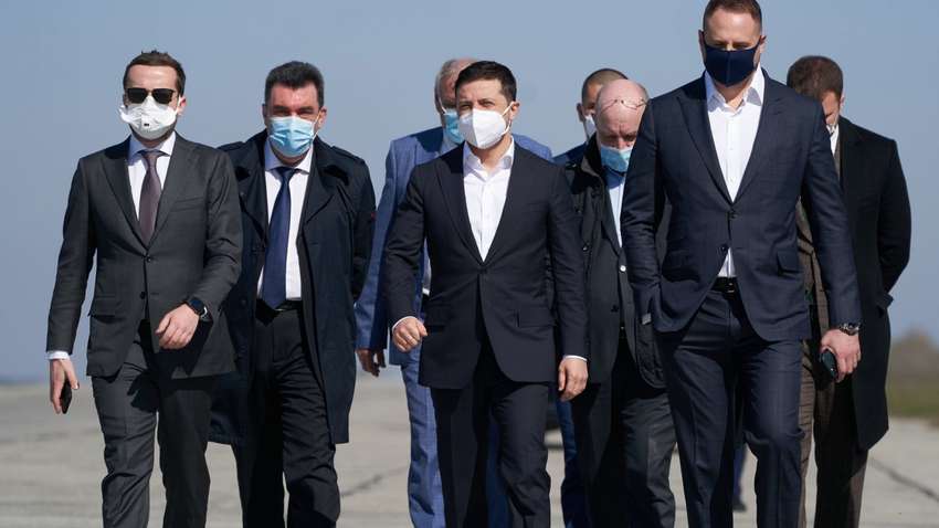 У Зеленського розповіли, куди він полетить відразу ж після відкриття повітряного простору