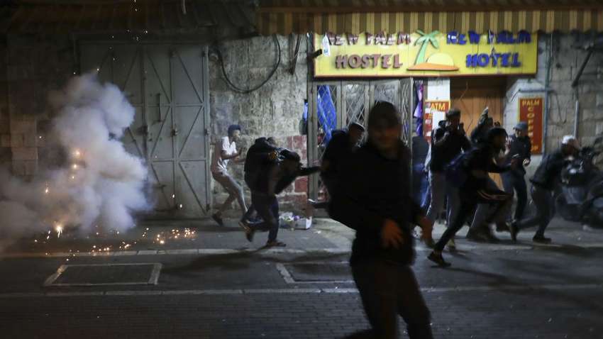 В Єрусалимі поновилися зіткнення між палестинцями та ізраїльською поліцією