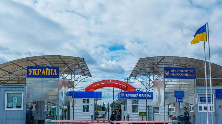 Закон про повернення чоловіків в Україну: які строки будуть визначені 