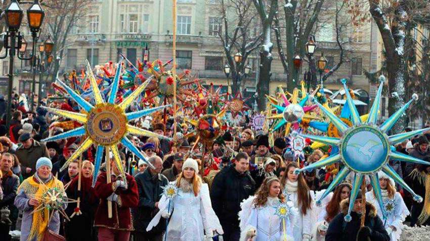 Більшість українців проти перенесення Різдва на грудень 