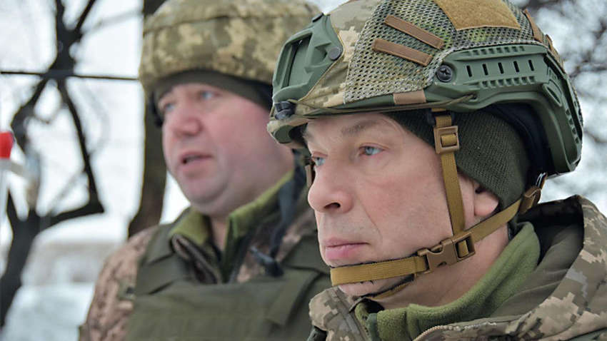 Сирський розробляє два плани подальших дій: у чому їхня відмінність Сирський розробляє два плани подальших дій: у чому їхня відмінність