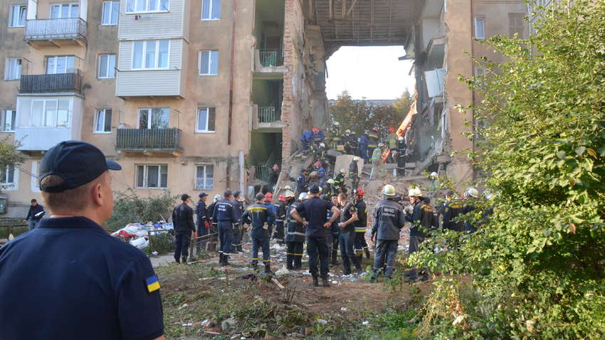 Спасатели завершили разбор завалов дома в Дрогобыче