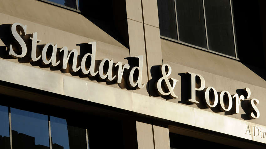 S&P підвищило довгостроковий кредитний рейтинг столиці України