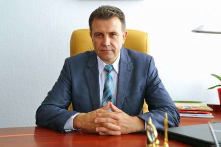 На выборы в парламент идет кандидат, внесенный в "Миротворец"