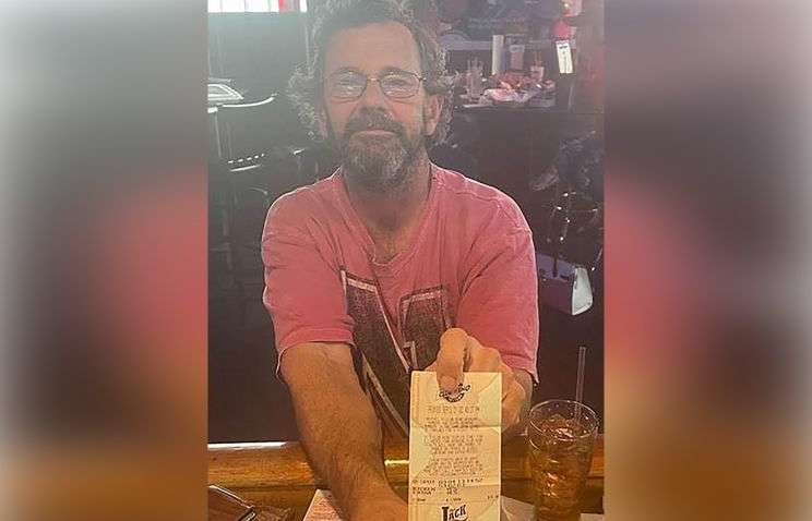 У США чоловік виграв велику суму в лотерею і потонув