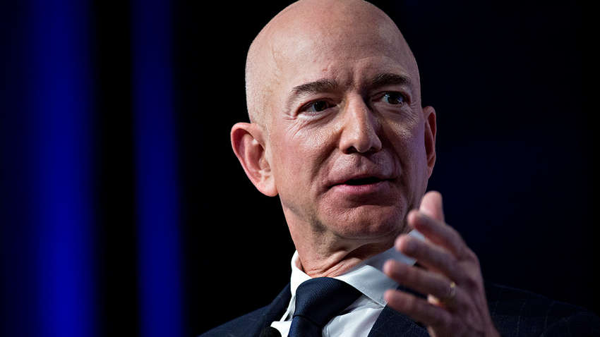 Джефф Безос став першою людиною в історії, статки якої перевищили 200 млрд доларів Джефф Безос став першою людиною в історії, статки якої перевищили 200 млрд доларів