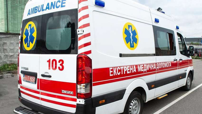 В Черкасской области мужчина угрожал полицейским, которые пытались его спасти