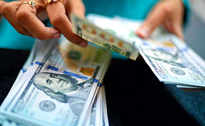 НБУ разрешил бизнесу покупать валюту за счет кредитных средств