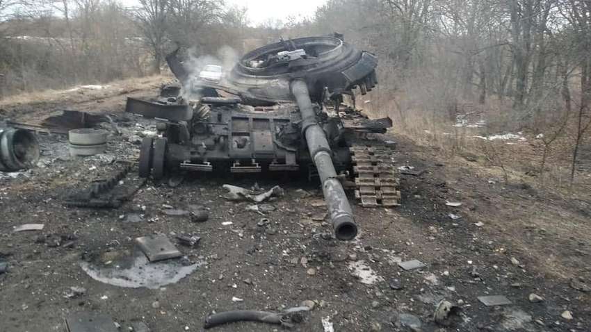 Украинские военные из артиллерии уничтожили российские танки у Кременной (ВИДЕО)