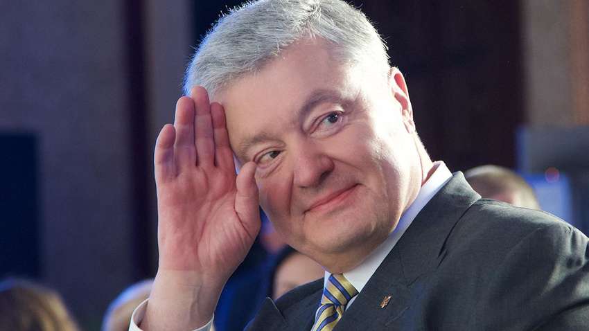 Названа причина, которая могла побудить Порошенко срочно покинуть Украину