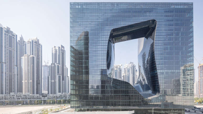 У Дубаї відбудеться відкриття незвичайного футуристичного хмарочоса