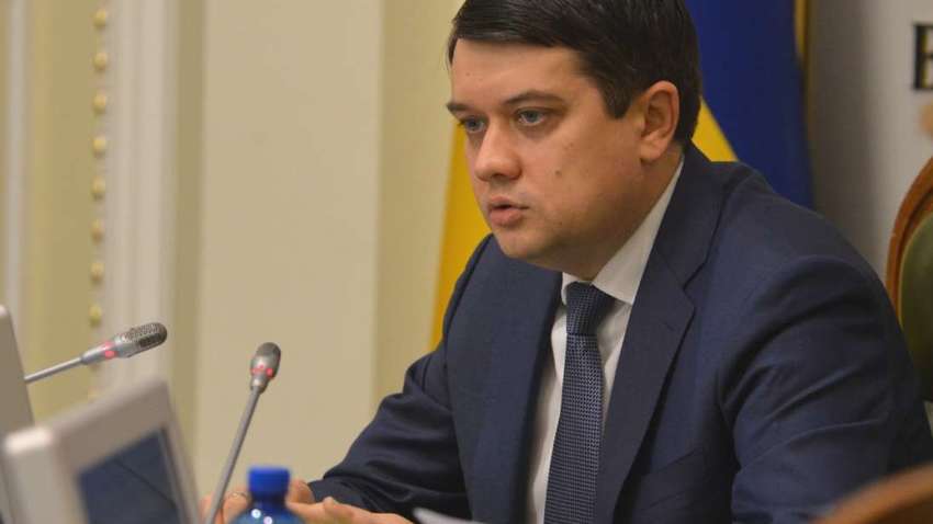 Лишат ли Разумкова мандата, и каким будет его ответ: что говорят эксперты 