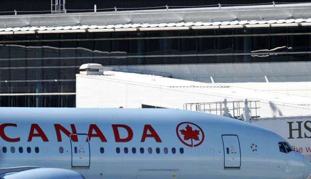 Канадський Boeing екстрено сів на Гаваях