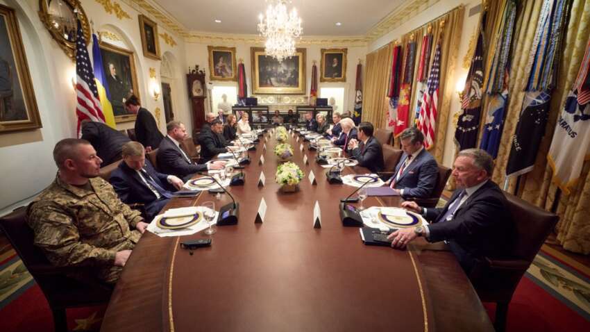 Почему после переговоров в Вашингтоне в Москве включили режим тишины: что происходит Почему после переговоров в Вашингтоне в Москве включили режим тишины: что происходит