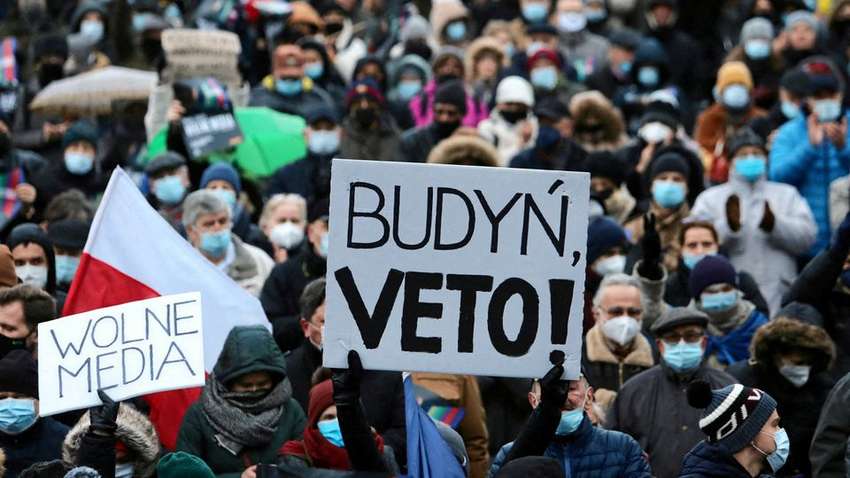 Ризики для свободи ЗМІ: ЄС висловив стурбованість польським законопроектом Ризики для свободи ЗМІ: ЄС висловив стурбованість польським законопроектом