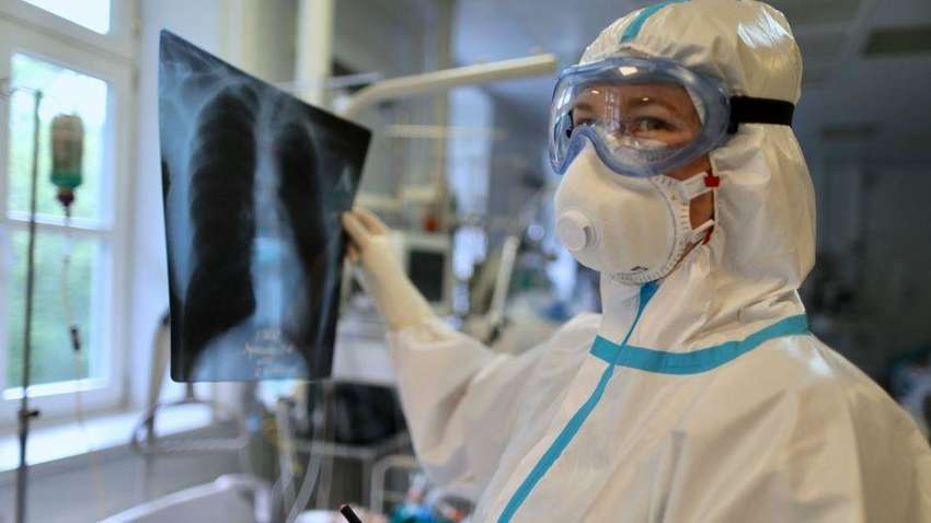 В Украине сразу два антирекорда COVID-19