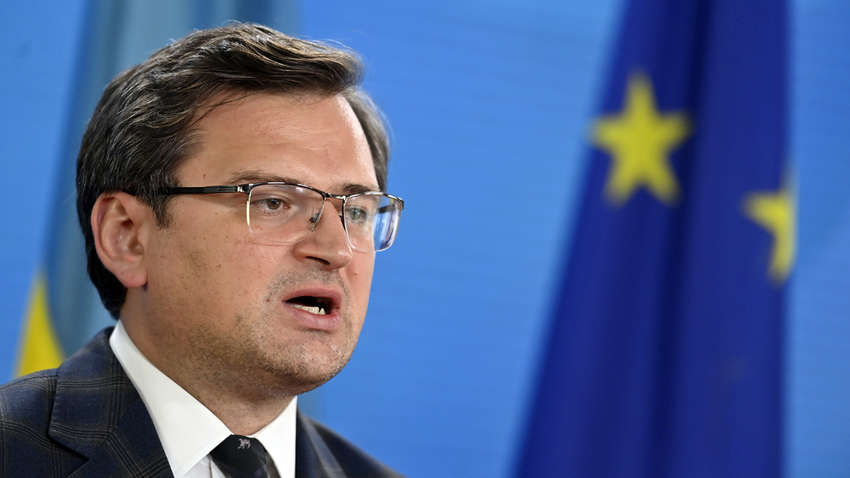   Россия создает энергетический кризис в ЕС, чтобы запустить "Северный поток-2", - Кулеба