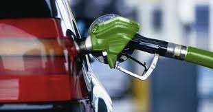 С мая на АЗС в Украине будут добавлять спирт к бензину: не навредит ли это авто