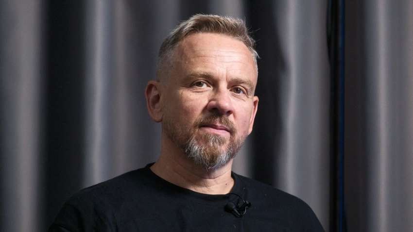 Фоззи из ТНМК о беглецах: "Если ты уже уехал, то не трынди об этом" Фоззи из ТНМК о беглецах: "Если ты уже уехал, то не трынди об этом"