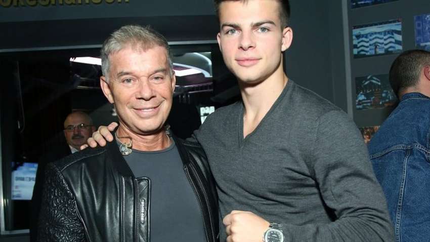 Все из-за денег: сын российского певца отрекся от отца, потому что санкции мешают ему жить