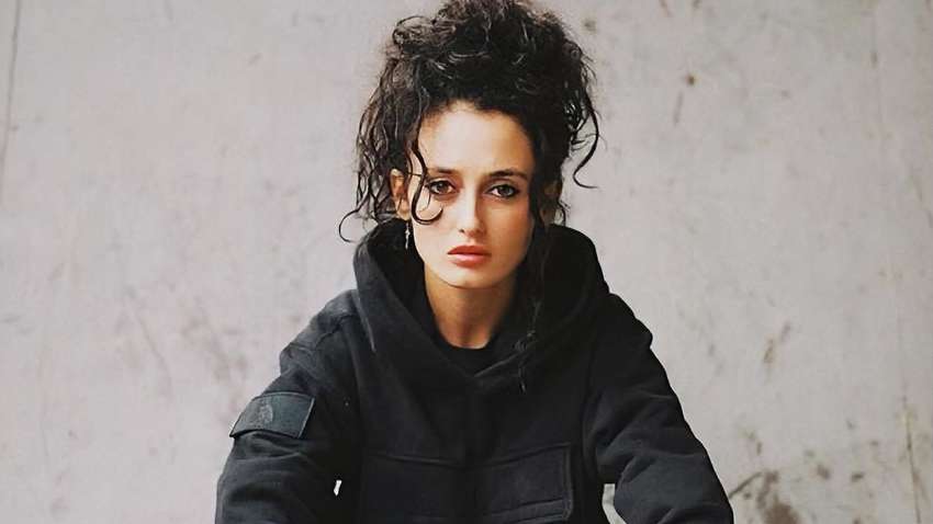 Вирішила розслабитися «травкою»: українську співачку ледь не заарештували в Ізраїлі